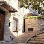 Apartmán Myassisisuite - All'ombra Di Santa Chiara - Dimora Storica Con Idromassaggio - Un Unico Spazio Di 140mq - Centro - Accoglienza E Check Live - Mowimy Po Polsku *