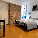 Myassisisuite - All'ombra Di Santa Chiara - Dimora Storica Con Idromassaggio - Un Unico Spazio Di 140mq - Centro - Accoglienza E Check Live - Mowimy Po Polsku Assisi