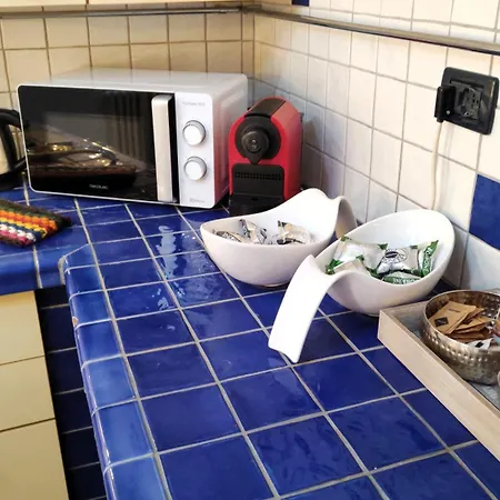 All'ombra Di Santa Chiara, 140mq, 3 Camere, Idromassaggio - Myassisisuite, Centro - Mowimy Po Polsku