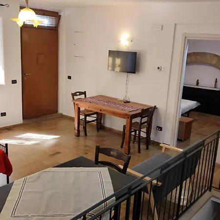 All'ombra Di Santa Chiara, 140mq, 3 Camere, Idromassaggio - Myassisisuite, Centro - Mowimy Po Polsku * Assisi