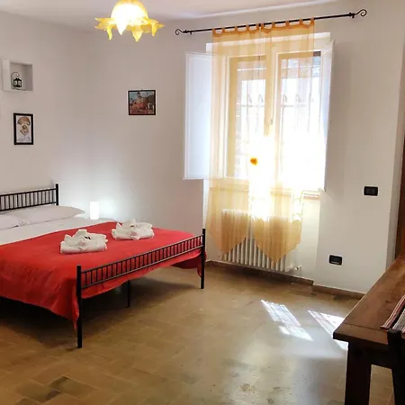 Διαμέρισμα All'ombra Di Santa Chiara, 140mq, 3 Camere, Idromassaggio - Myassisisuite, Centro - Mowimy Po Polsku *