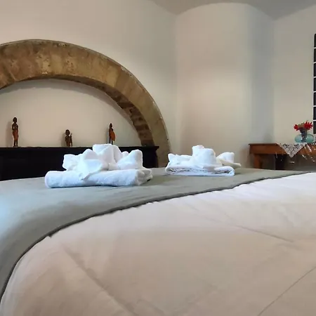 Διαμέρισμα All'ombra Di Santa Chiara, 140mq, 3 Camere, Idromassaggio - Myassisisuite, Centro - Mowimy Po Polsku