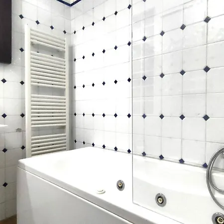 Appartement All'ombra Di Santa Chiara, 140mq, 3 Camere, Idromassaggio - Myassisisuite, Centro - Mowimy Po Polsku Assisi