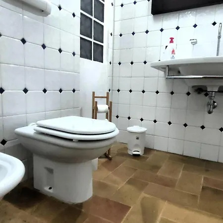 All'ombra Di Santa Chiara, 140mq, 3 Camere, Idromassaggio - Myassisisuite, Centro - Mowimy Po Polsku * Assisi