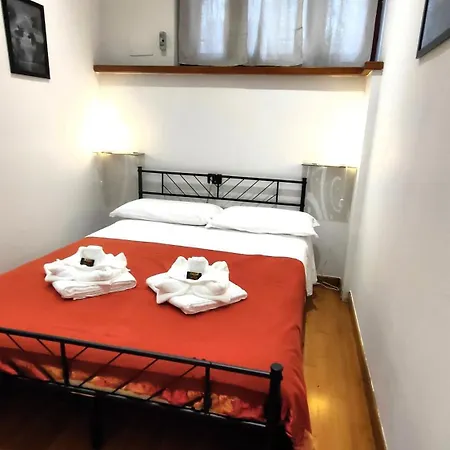 All'ombra Di Santa Chiara, 140mq, 3 Camere, Idromassaggio - Myassisisuite, Centro - Mowimy Po Polsku Ασίζη