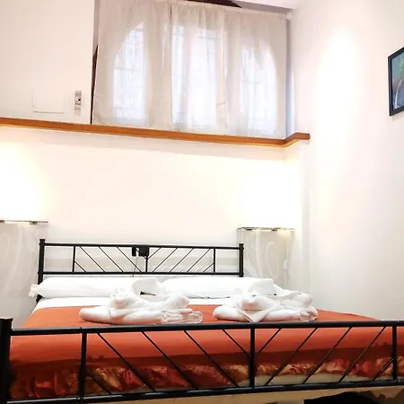 Διαμέρισμα All'ombra Di Santa Chiara, 140mq, 3 Camere, Idromassaggio - Myassisisuite, Centro - Mowimy Po Polsku Ασίζη