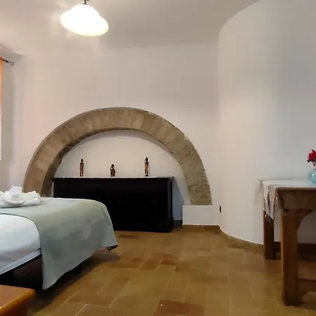 Διαμέρισμα All'ombra Di Santa Chiara, 140mq, 3 Camere, Idromassaggio - Myassisisuite, Centro - Mowimy Po Polsku