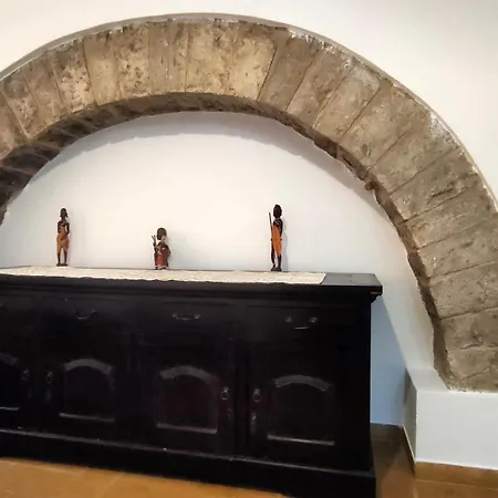 All'ombra Di Santa Chiara, 140mq, 3 Camere, Idromassaggio - Myassisisuite, Centro - Mowimy Po Polsku