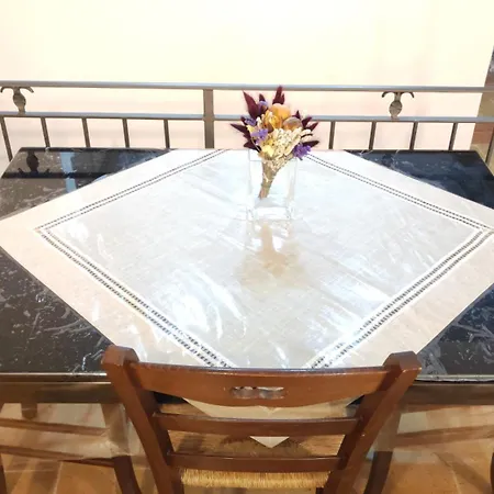 All'ombra Di Santa Chiara, 140mq, 3 Camere, Idromassaggio - Myassisisuite, Centro - Mowimy Po Polsku Διαμέρισμα