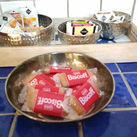 All'ombra Di Santa Chiara, 140mq, 3 Camere, Idromassaggio - Myassisisuite, Centro - Mowimy Po Polsku *