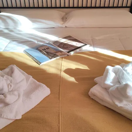 All'ombra Di Santa Chiara, 140mq, 3 Camere, Idromassaggio - Myassisisuite, Centro - Mowimy Po Polsku