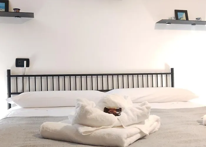 MyAssisiSuite - All'Ombra di Santa Chiara - Dimora Storica con Idromassaggio - Un Unico Spazio di 140mq per Gruppi - Assisi Centro - Accoglienza Live - Mówimy po polsku Assisi