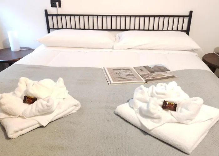 MyAssisiSuite - All'Ombra di Santa Chiara - Dimora Storica con Idromassaggio - Un Unico Spazio di 140mq per Gruppi - Assisi Centro - Accoglienza Live - Mówimy po polsku Assisi