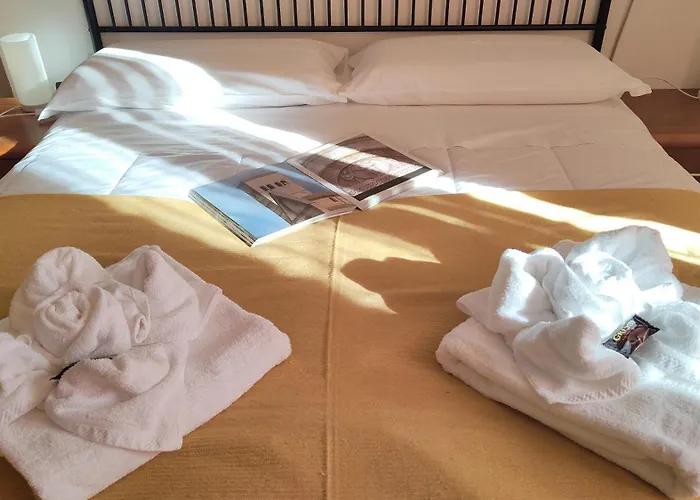 MyAssisiSuite - All'Ombra di Santa Chiara - Dimora Storica con Idromassaggio - Un Unico Spazio di 140mq per Gruppi - Assisi Centro - Accoglienza Live - Mówimy po polsku