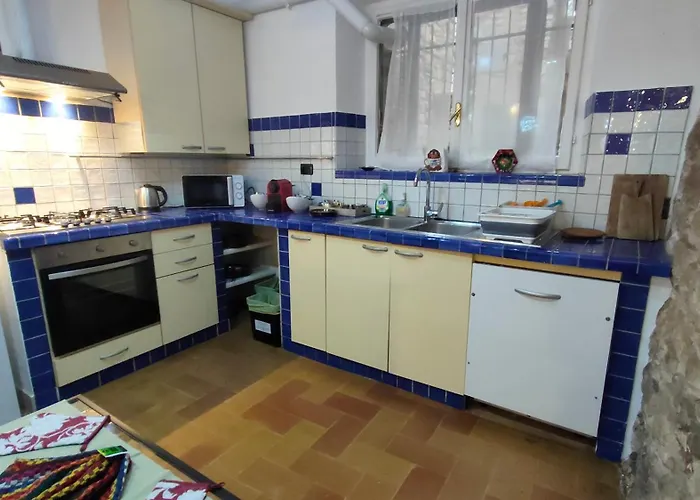 MyAssisiSuite - All'Ombra di Santa Chiara - Dimora Storica con Idromassaggio - Un Unico Spazio di 140mq per Gruppi - Assisi Centro - Accoglienza Live - Mówimy po polsku *