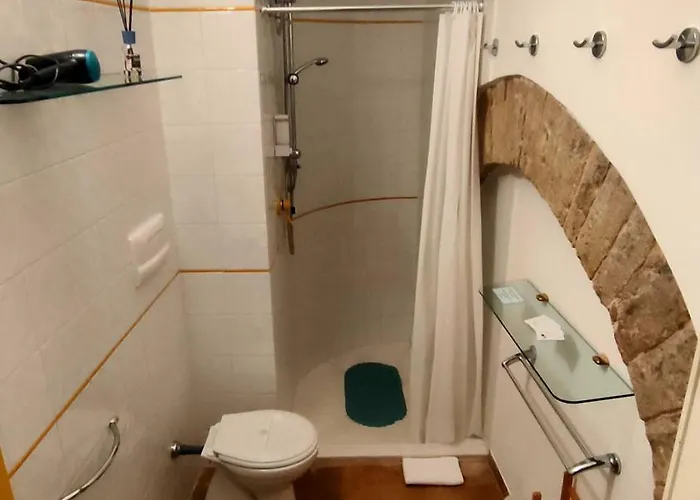 MyAssisiSuite - All'Ombra di Santa Chiara - Dimora Storica con Idromassaggio - Un Unico Spazio di 140mq per Gruppi - Assisi Centro - Accoglienza Live - Mówimy po polsku Apartamento Assisi